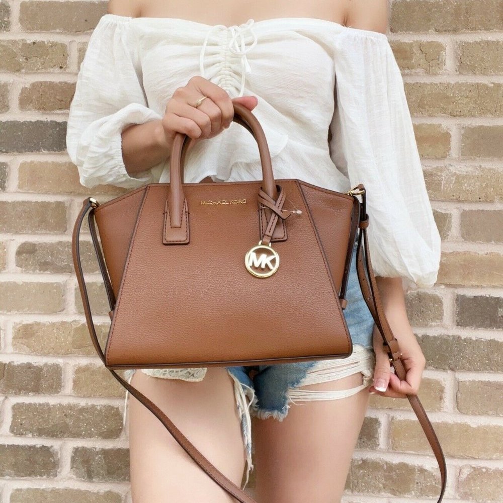 NWT Michael Kors Handbag💕Gaby’sBags - Picture 2 of 5